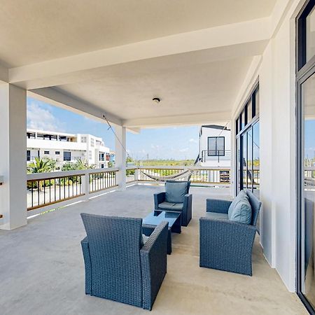 Villa Sea Lux San Pedro  Exterior photo