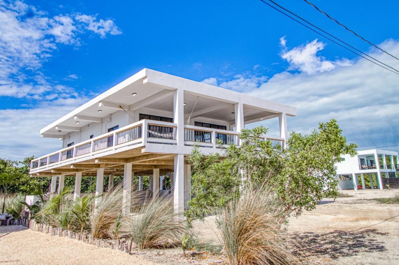 Villa Sea Lux San Pedro  Exterior photo